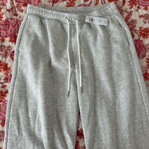 NWT Abercrombie wideleg gray sweatpants size small